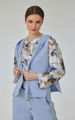 Weste Modell Klara<span> - </span>Blue Sky, 5-6 / 44-46